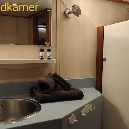 Mooi Hotel na wodzie Lejda